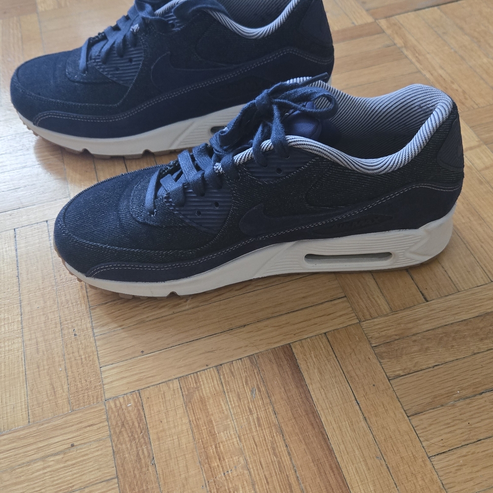 Nike Dark Blue Women's Sneakers